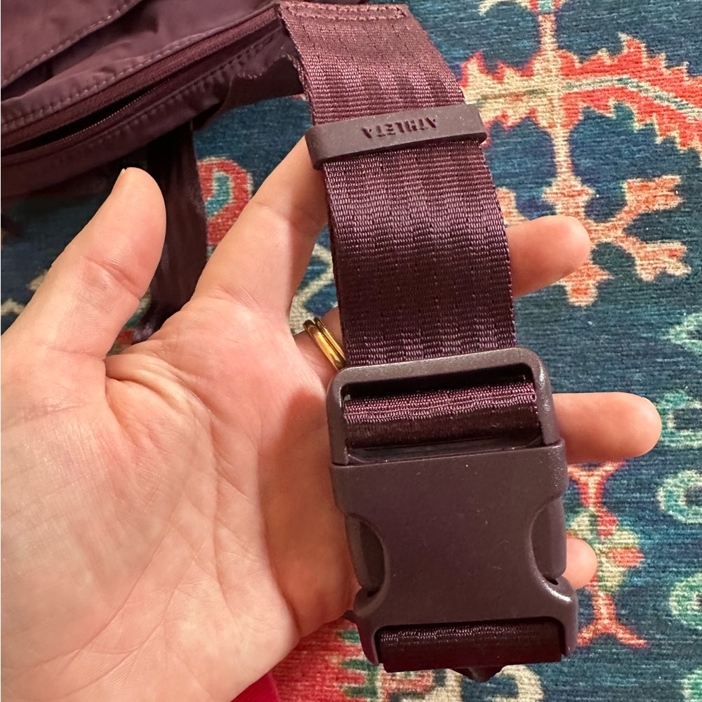 Athleta Belt Bag - Picture 7 of 8